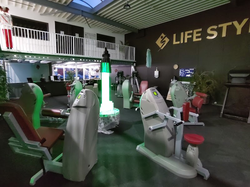 Life Style St. Katelijne Waver — Milon Cirkeltraining in Sint-Katelijne-Waver